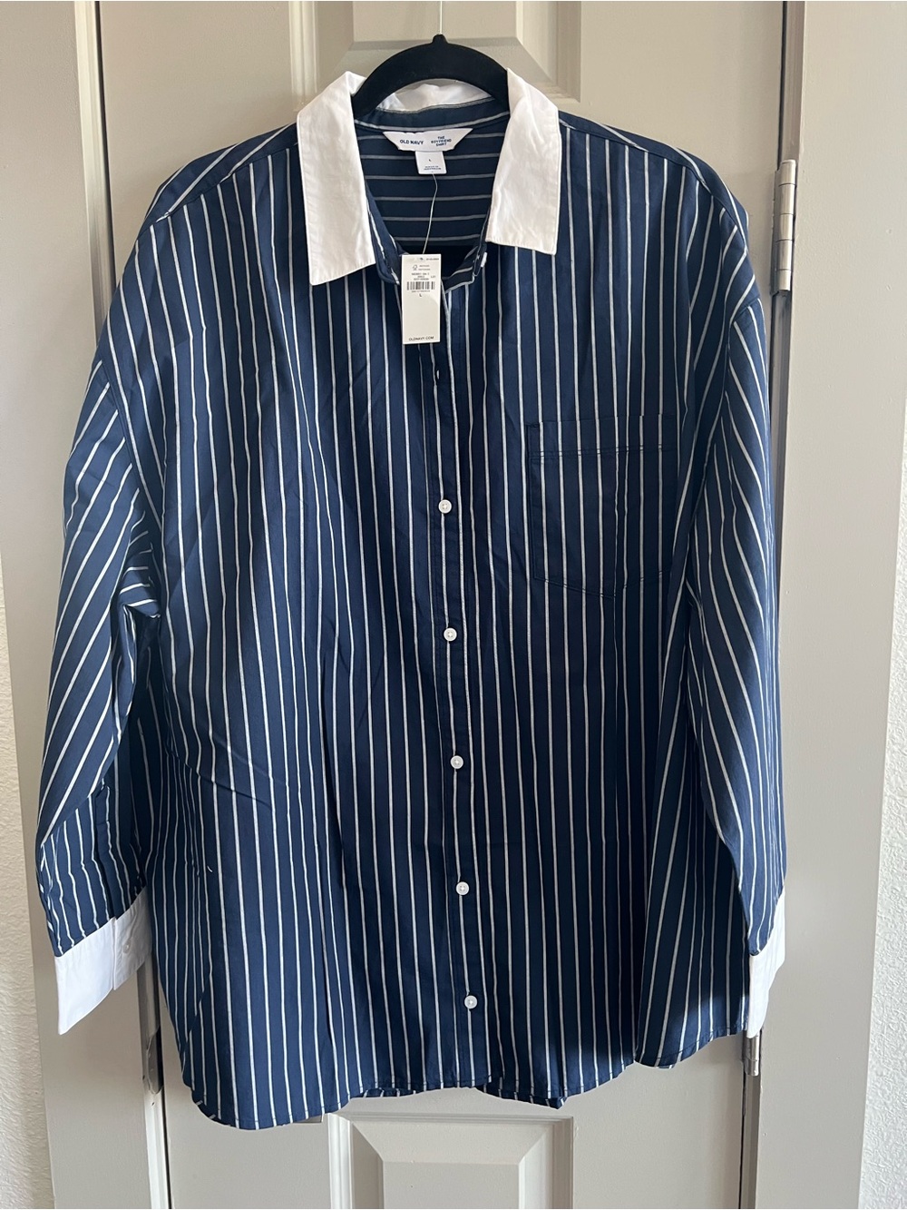 Old Navy Navy Pinstripe Button-Up Shirt with White Collar